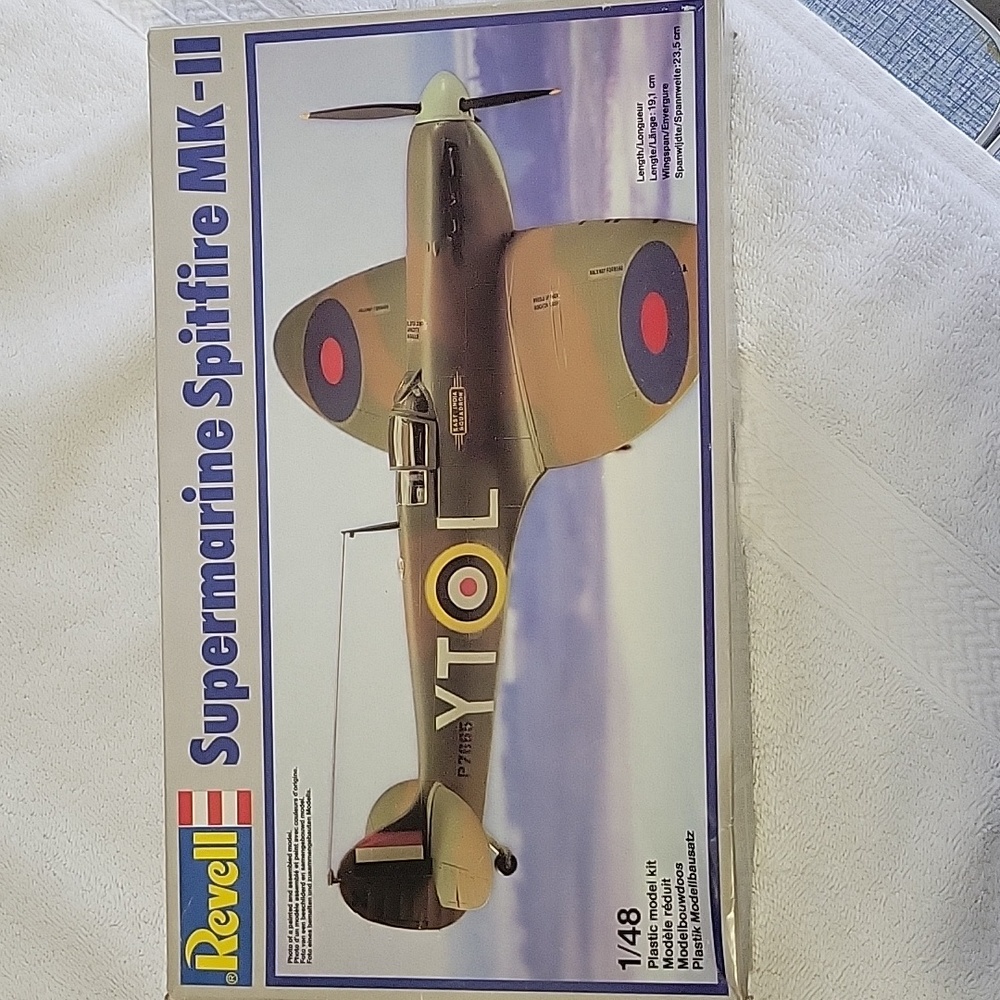 Revell Supermarine Spitfire MK-11 #4324 1/48 Model Airplane Kit Opened In Box.